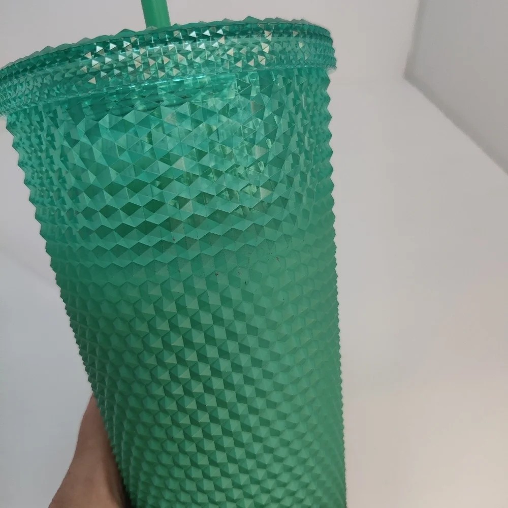 NEW Starbucks Diamond Texture Tumbler Venti 24 Oz Green Ombre Gradient 2022